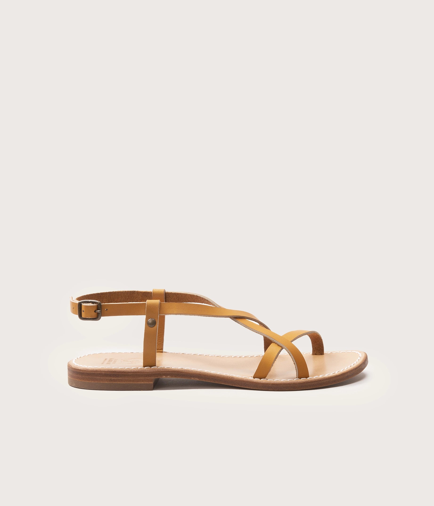 sandale en cuir, sandales en cuir, sandales naturel, sandale artisannale, sandale qualité, sandale femme cuir, sandale cuir femme, la botte gardiane, tropézienne, sandale tropezienne, sandales tropeziennes