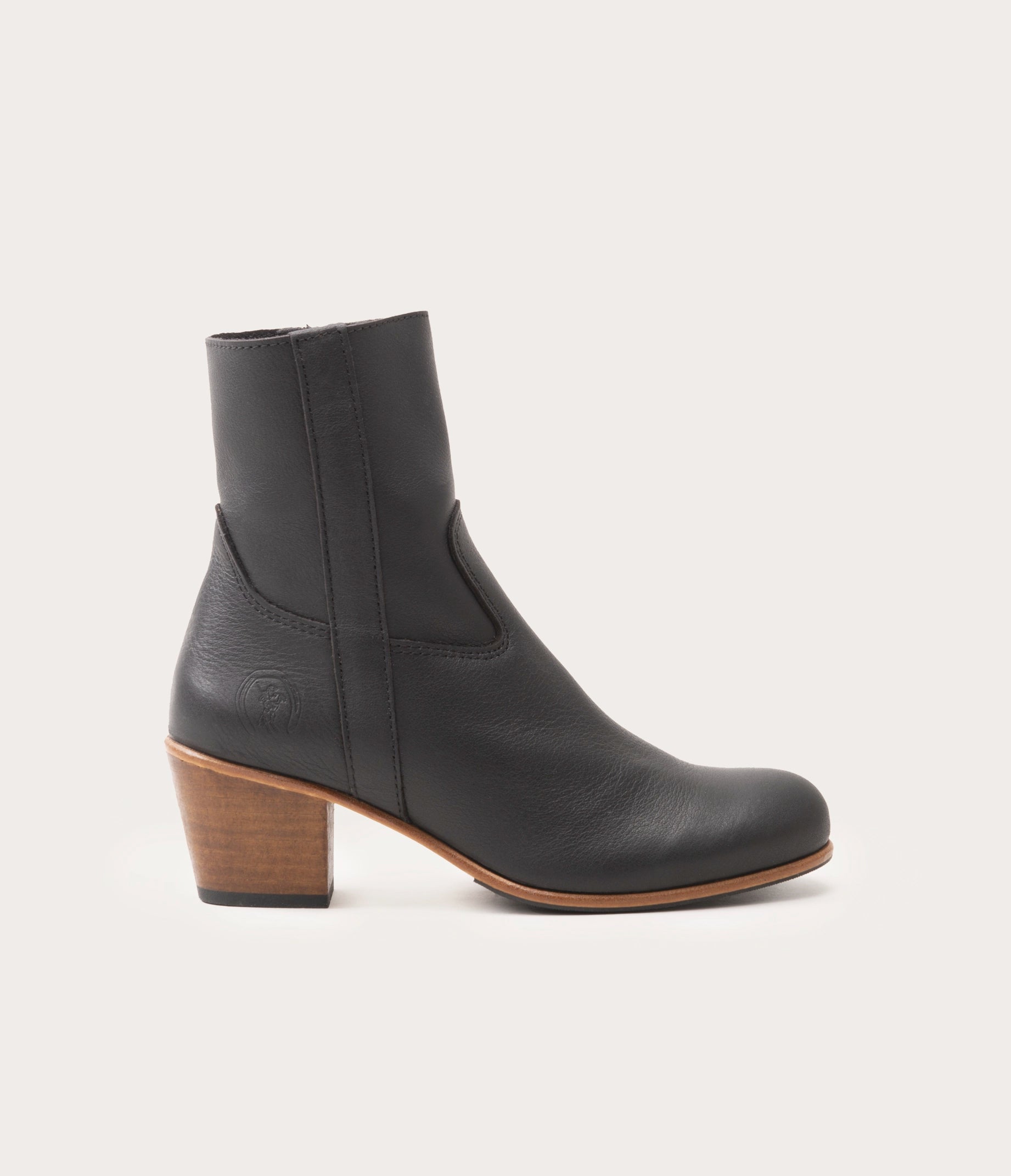bottine à talon femme - bottine en cuir à talon - bottine noire femme - la botte gardiane bottine à talon gisele - cuir souple noir bottine - bottine camarguaise femme à talon