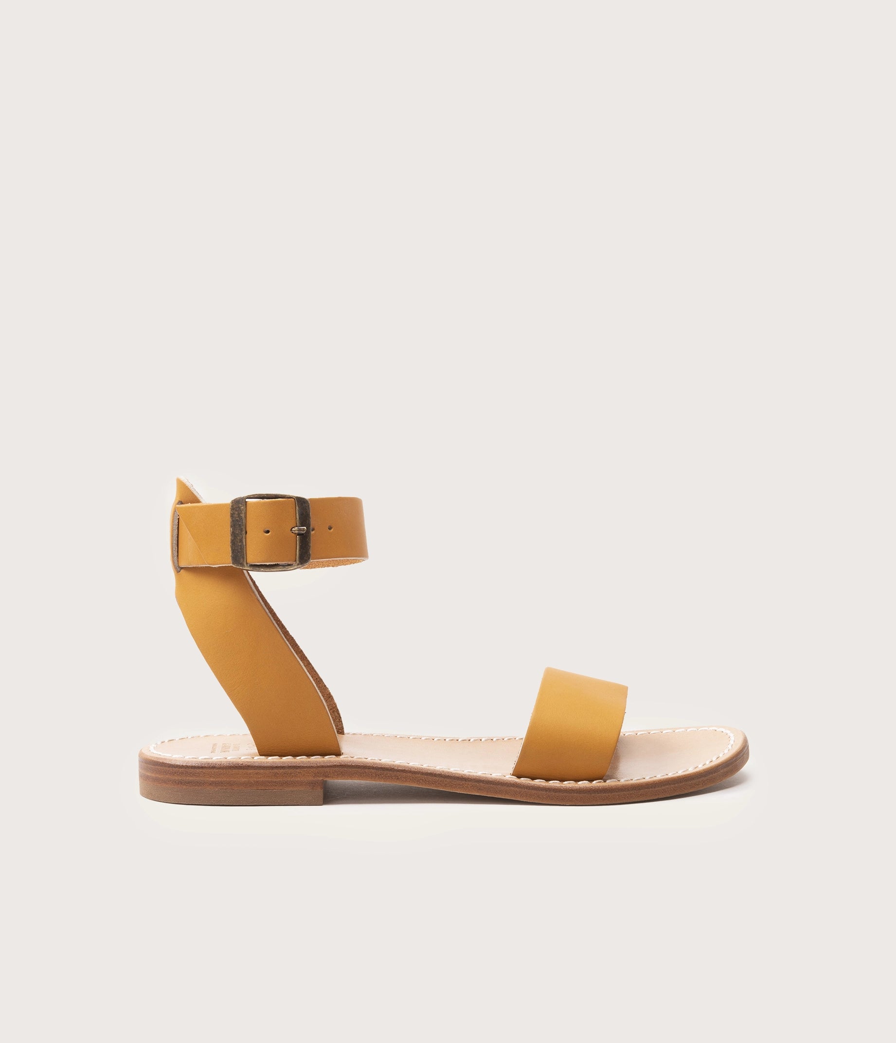 nu pieds femme camarguais, sandale en cuir femme naturel, sandale en cuir bride réglable , paire artisanale, camargue chaussure