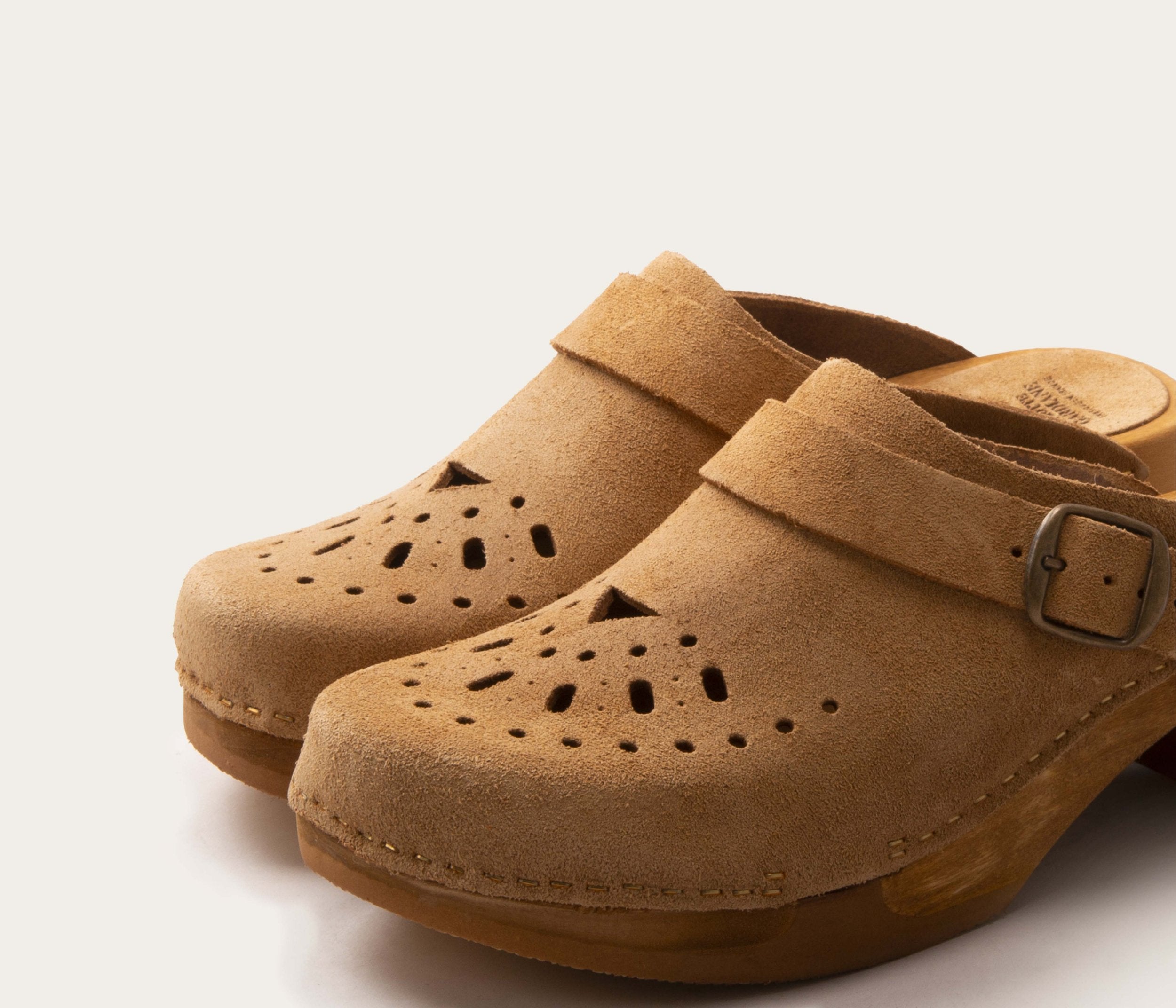 Havana velvet perforated clogs