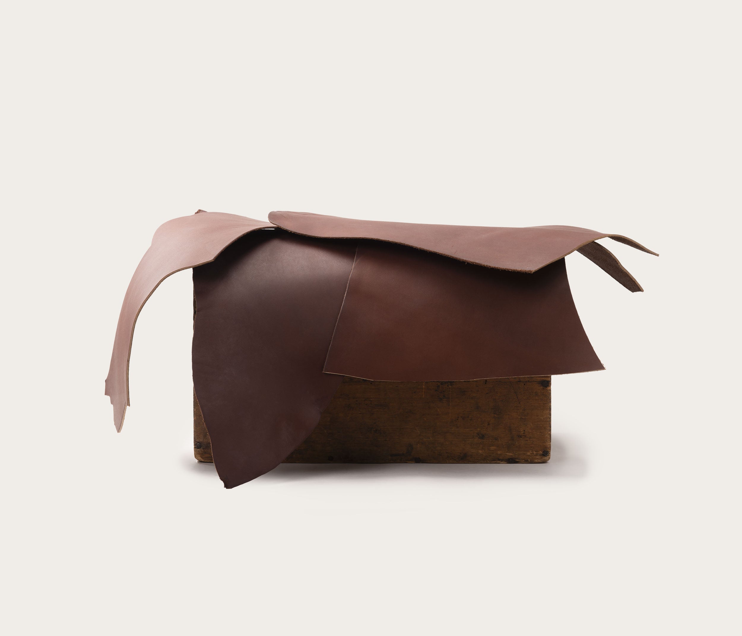 Chutes de cuir Marron