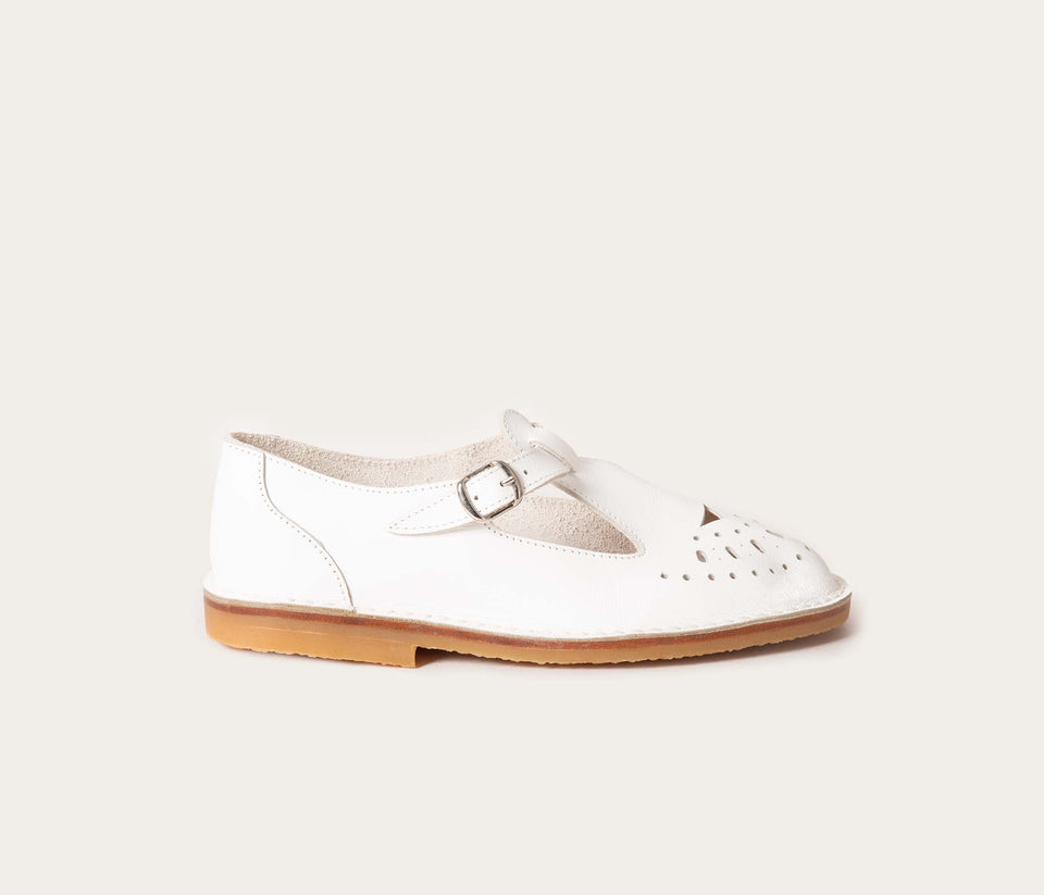 alain chaussure basse style enfant en cuir blanc, chaussure basse en cuir blanc, chaussure en cuir blanc mixte