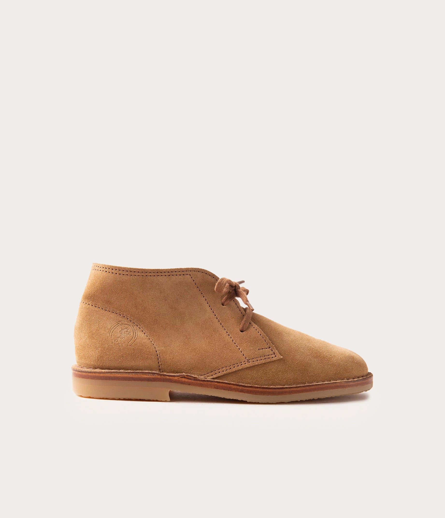 desertboots en cuir daim, deserboots homme en cuir havane, deserboots en velours homme, made in france, la botte gardiane modèle Camargue homme, botte gardiane camargue Homme