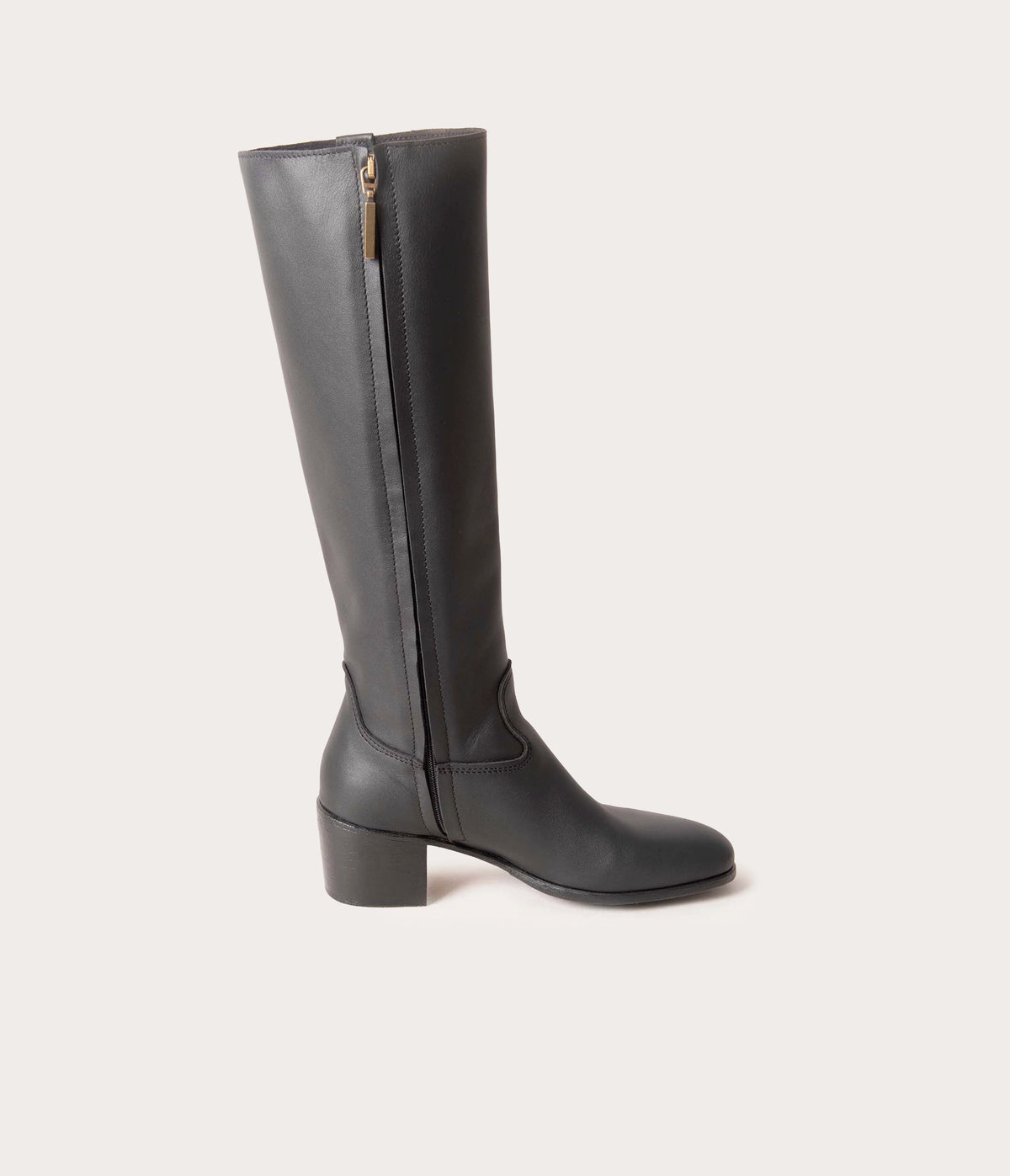 bottes hautes femme, bottes noires pour femme, bottes souple noir bout carré et fermeture éclair, botte haute, botte en cuir noir, bottes en cuir noir femme, bottes artisanales avec fermeture eclair, 