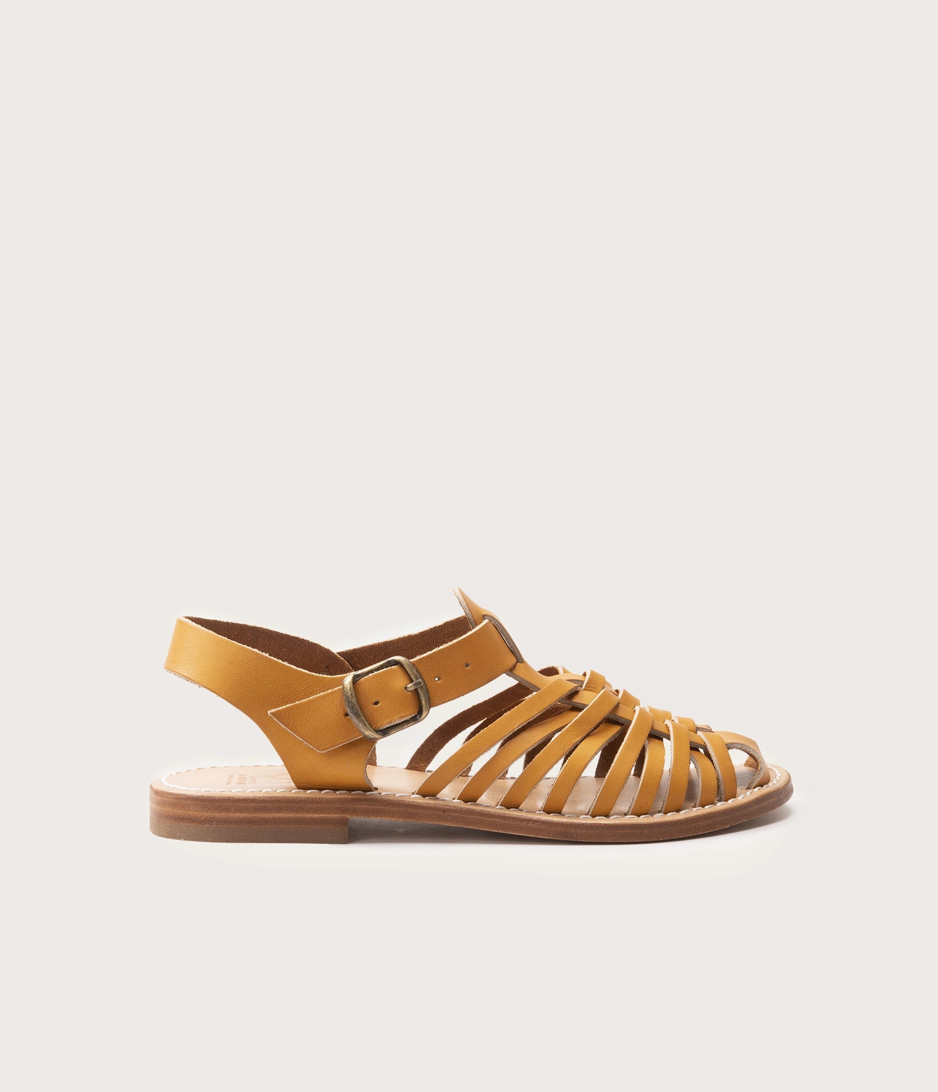 sandale femme en cuir naturel - sandale femme style pêcheur - sandale femme en cuir style pêcheur - nus pied femme en cuir - nu pied femme en cuir style pêcheur - sandales fermées femme en cuir - la botte gardiane sandales cilaos sandale pêcheur