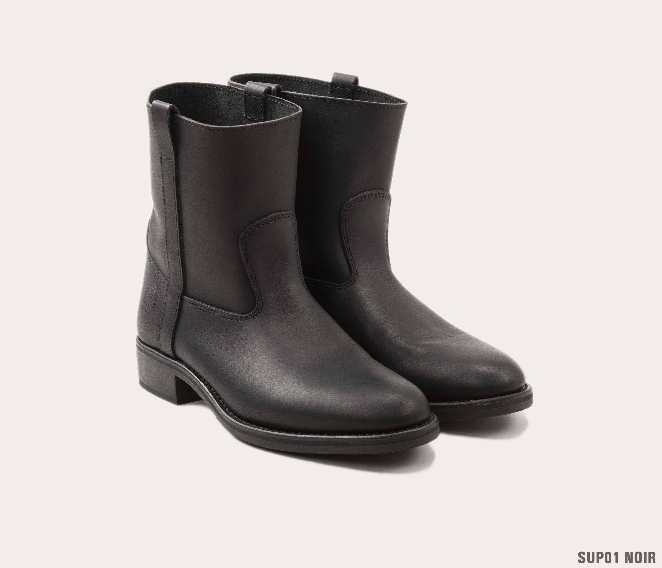 Customizable Camargue Half-Guardian