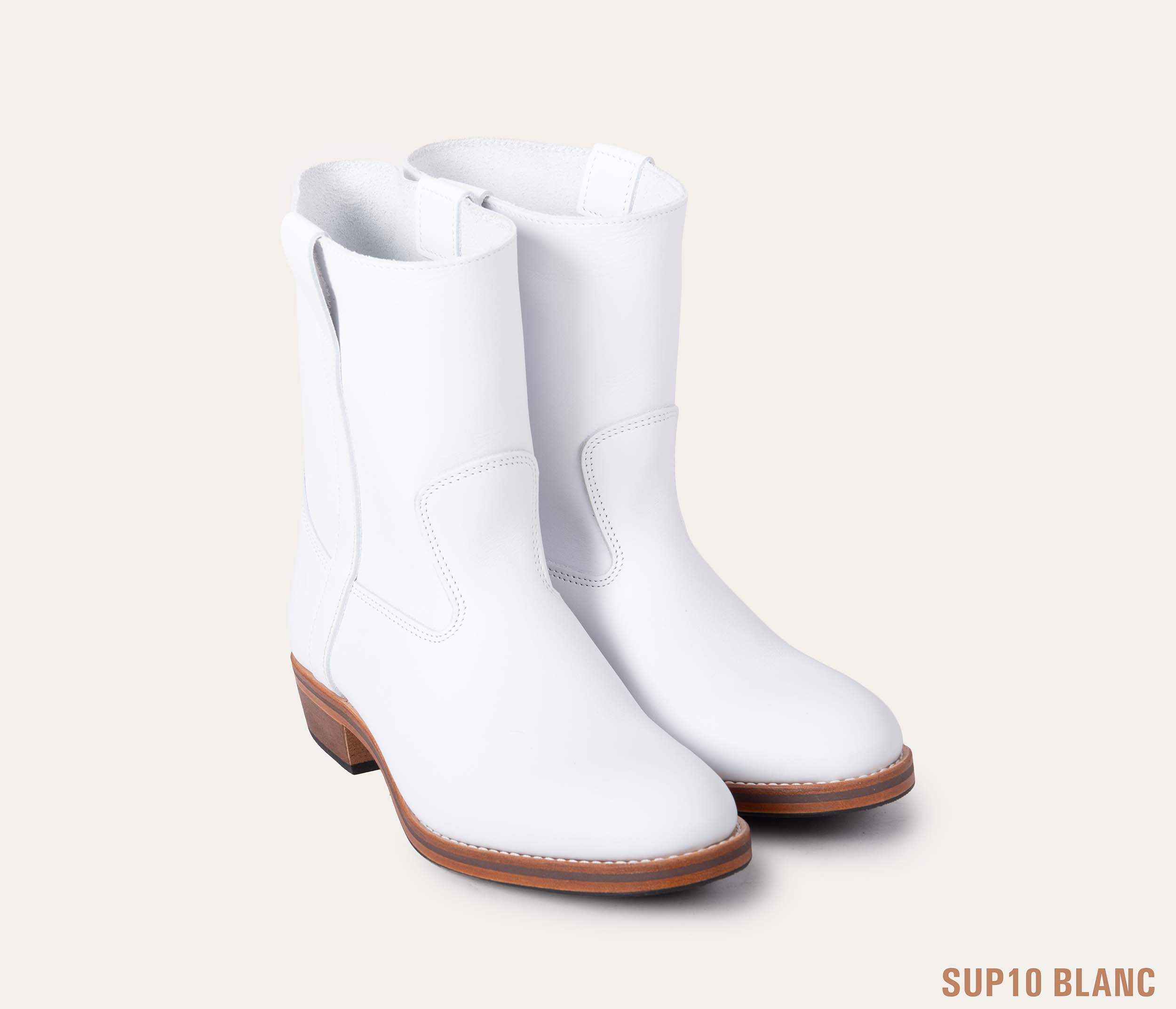 Customizable Camargue Half-Guardian