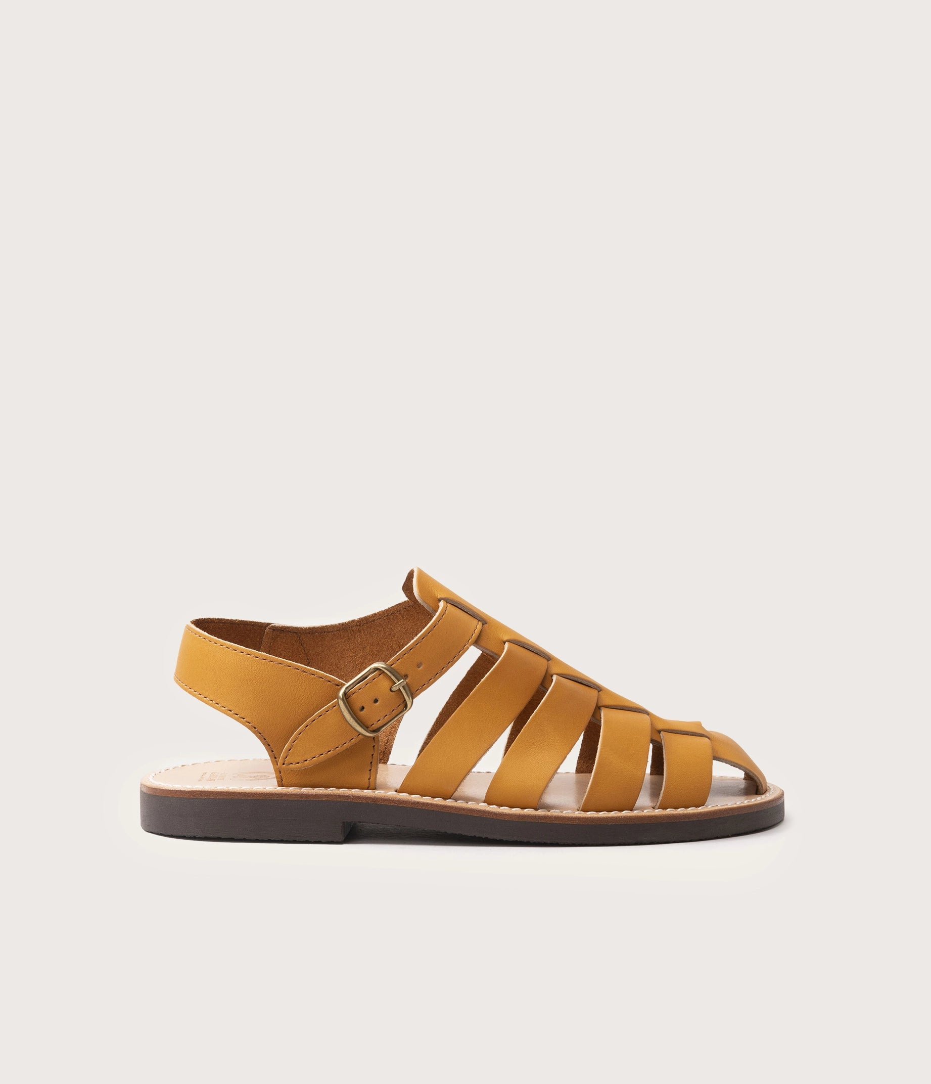 sandale de pêcheur - sandale style pecheur en cuir - sandale homme en cuir - sandale style tropézienne - sandale style chaussures de pecheurs en cuir naturel pour homme - homme sandale en cuir - sandale en cuir naturel français - la botte gardiane sandale homme