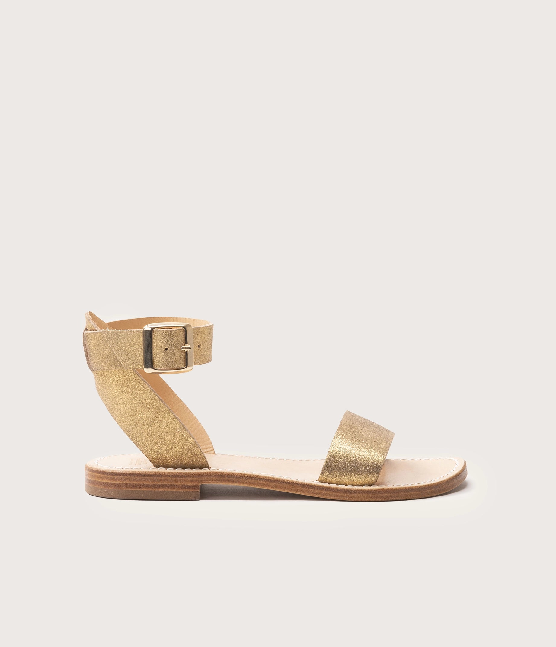 sandale en cuir doré, sandale en cuir couleur or, sandale en cuir pailleté, sandale la botte gardiane mage or, sandale femme dorée en cuir, sandale cuir pailleté, sandale dorée artisanale,
