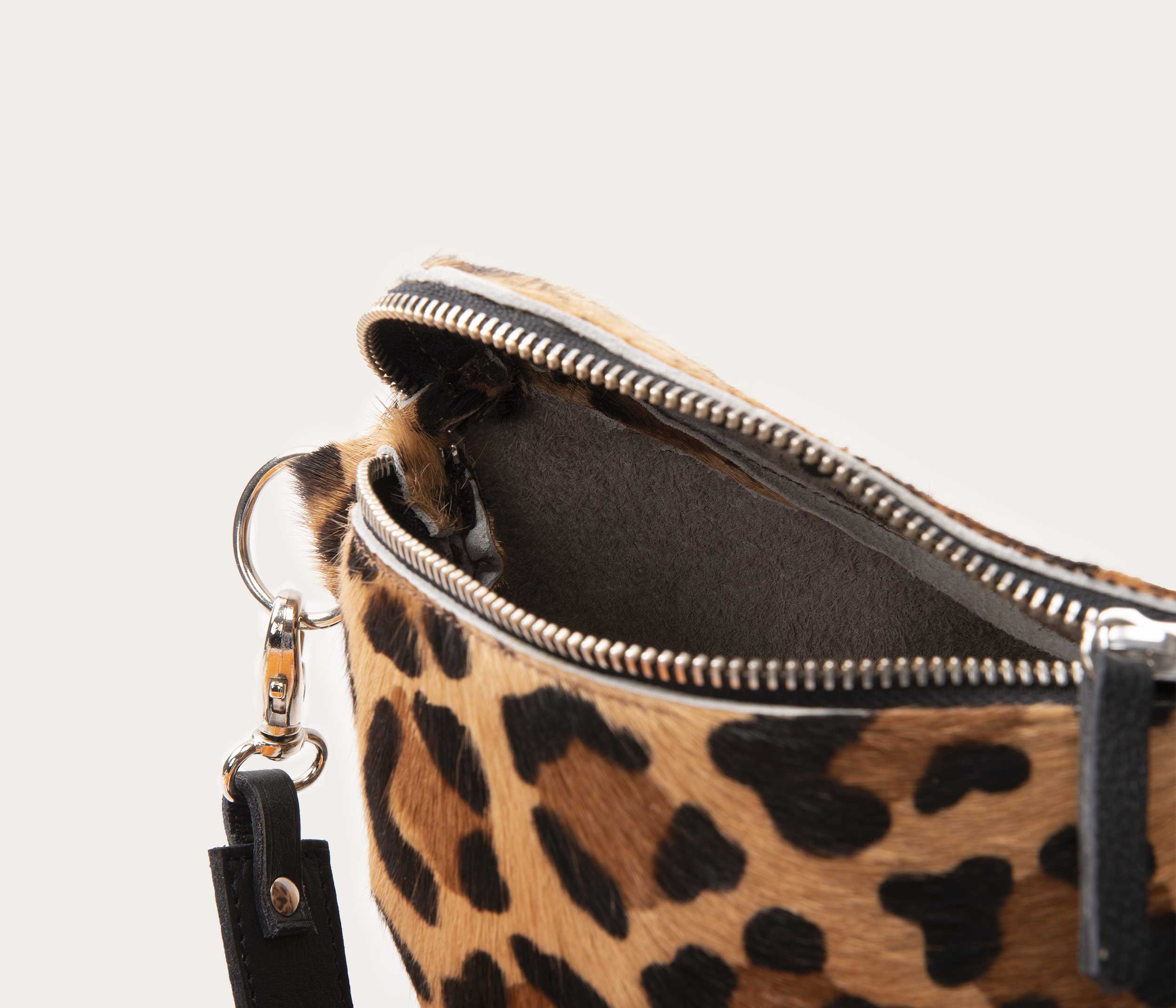 Banane en cuir leopard details zip