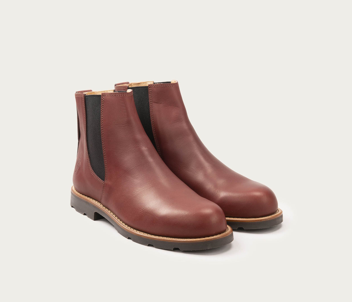 paire de boots bordeaux - paire de boots en cuir bordeaux - paire de boots en cuir gras - paire de en suportlo bordeaux - boots avec semelle caoutchouc - la botte gardiane paire de boots bordeaux - EPV label - made in france - made in camargue