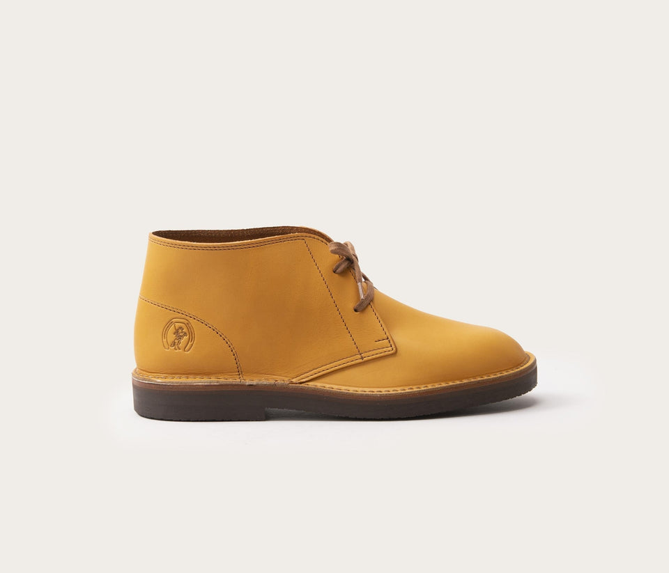 style chukka boots en cuir naturel Boots Cuir- Femme - Camargue desertboots mieux que clark, chaussure en cuir naturel, chaussure en cuir, desertboots en cuir vue de coté, chaussure en cuir naturel à lacetsn desert boots la botte gardiane, chaussure la botte gardiane vue coté