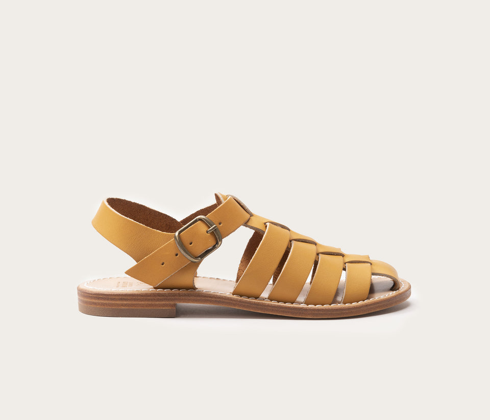 sandales femme fermees, sandale femme ferme, sandales cuir fermé, sandales avant ferme, sandale la botte gardiane, sandale cuir naturel, style méduse, sandale style meduses, meduse, sandale femme cuir, sandales artisannales femme, la bottegardiane aigues vives
