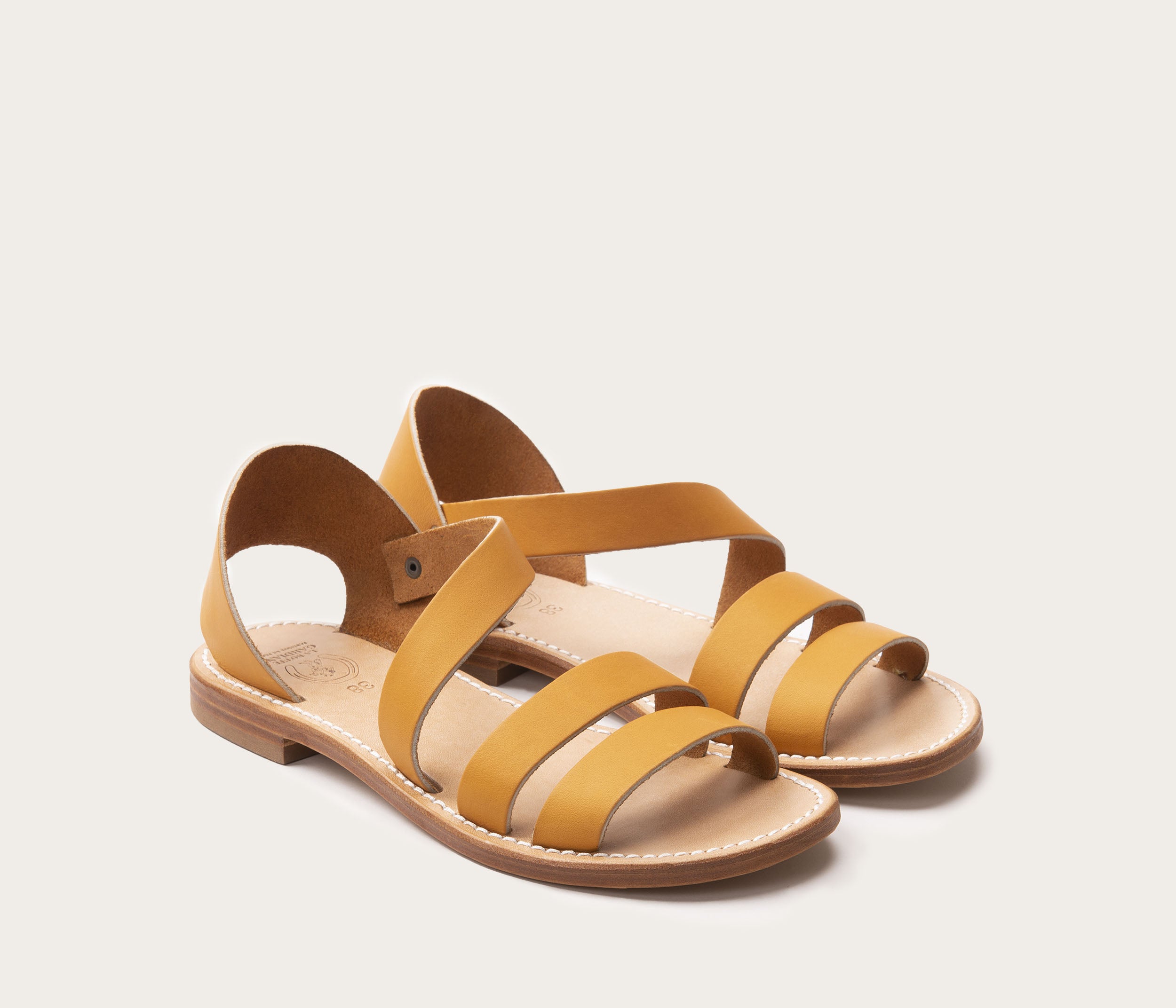 Labotes Carry Women's Sandal in Natural Oiled Leather, Strapless | La Botte ...