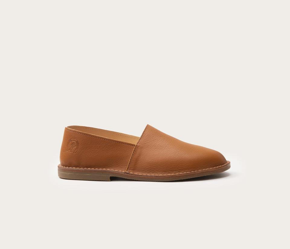 mocassin Maurice naturel homme, espadrille camarguaise en cuir souple naturel, espadrille en cuir souple naturel homme, label epv chaussures camarguaises